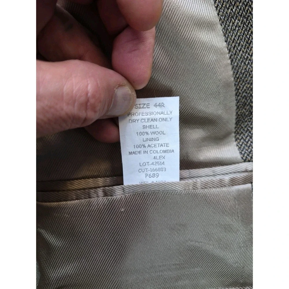 Claiborne Mens Vintage Wool Sport Coat 44R Beige Herringbone 3 Button Blazer